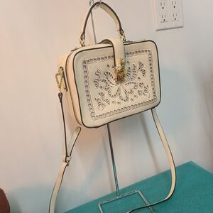 Susen Lunchbox Handbag